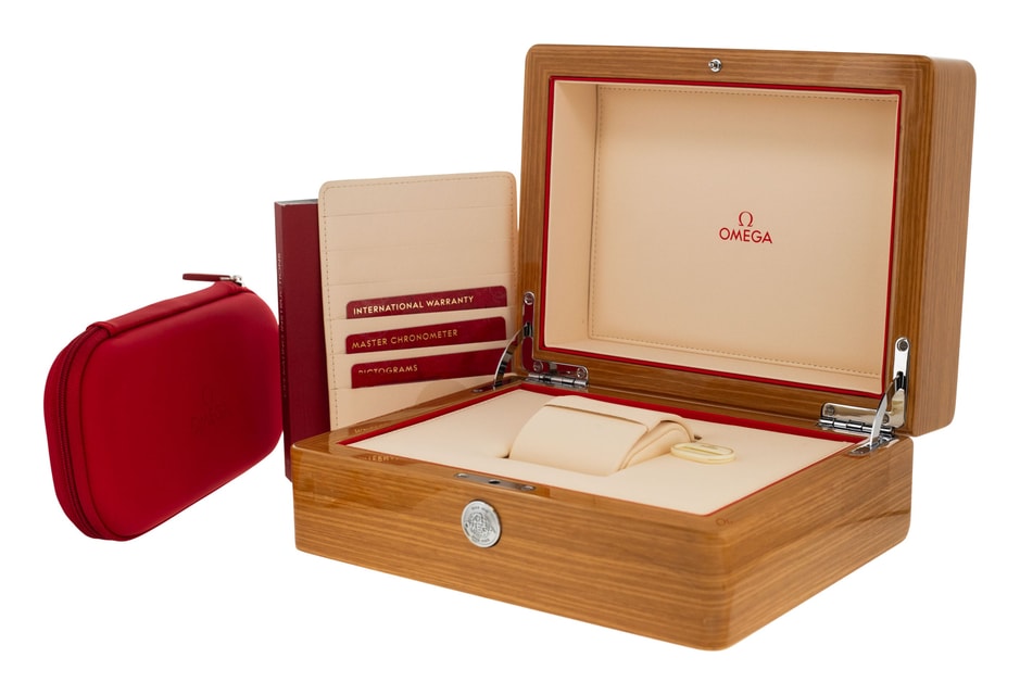 Omega Seamaster Diver 300m 210.22.42.20.01.002 Image 5